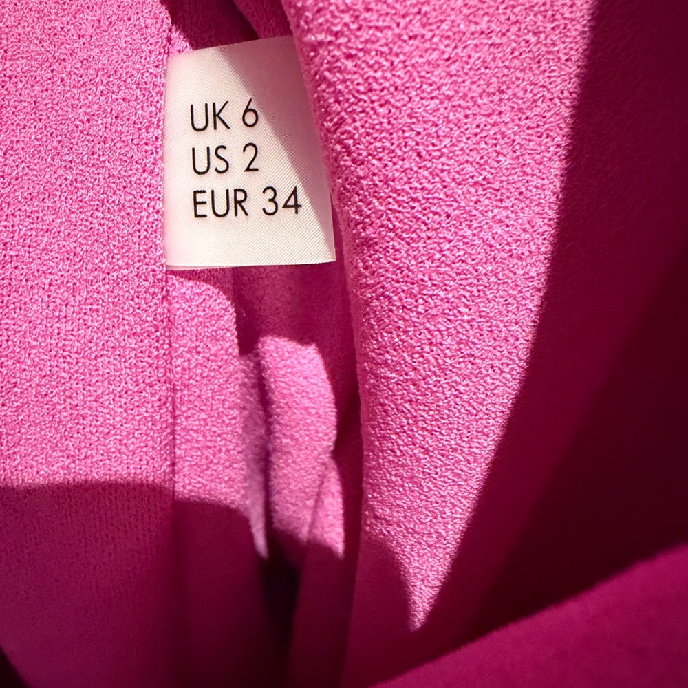 Solace London The Talia Maxi Dress in Berry Pink RRP$706 - Picture 8 of 9